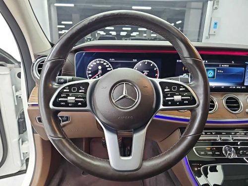 벤츠 E-클래스 W213 E300 4MATIC 익스클루시브 사진 9