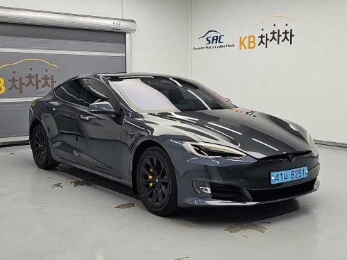 테슬라 모델 S 90D 사진 모두보기