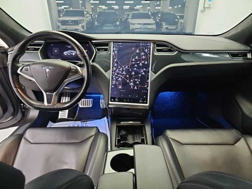 테슬라 모델 S 90D 사진 7