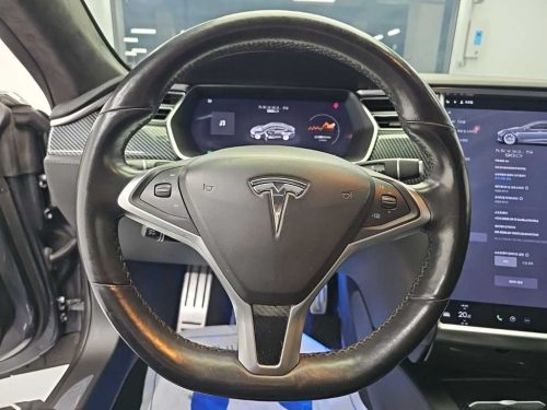 테슬라 모델 S 90D 사진 9