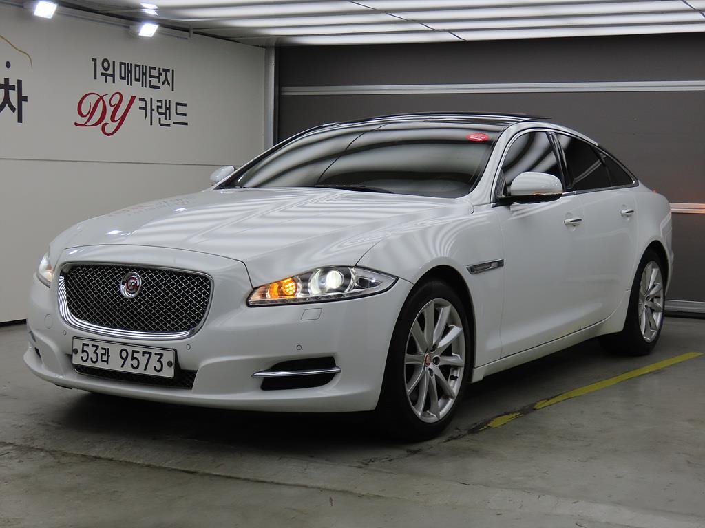 재규어 XJ (X351) 3.0D