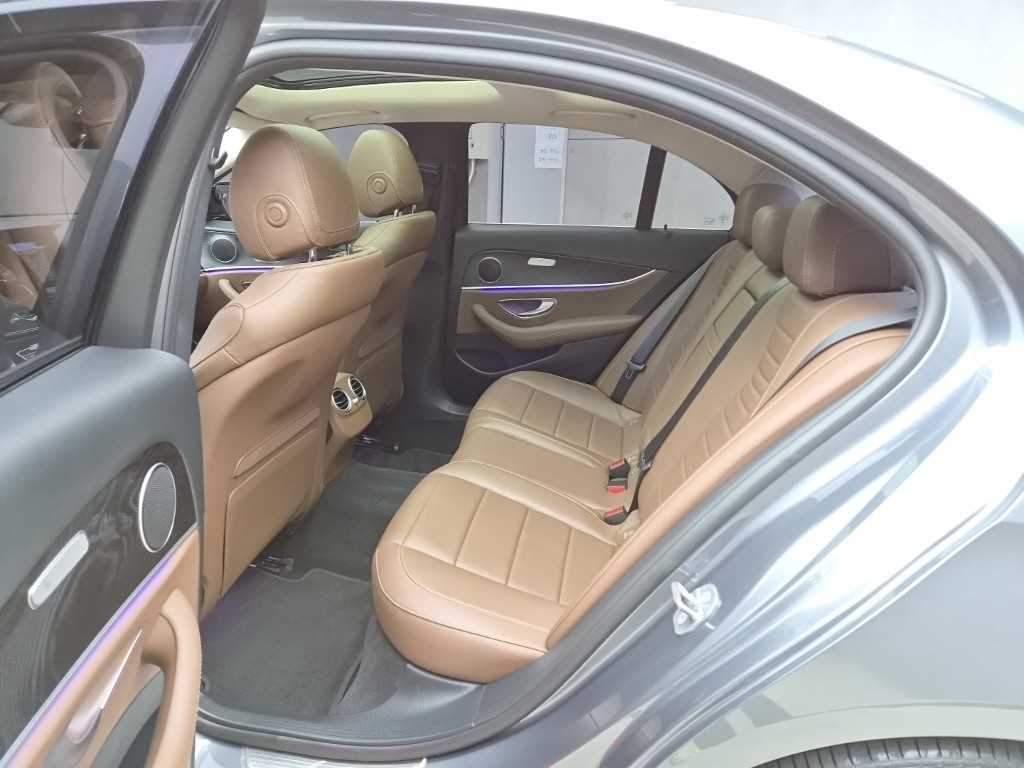 벤츠 E-클래스 W213 E300 아방가르드 사진 6