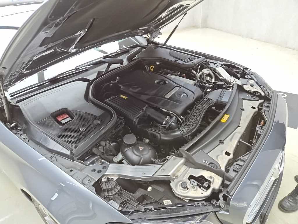 벤츠 E-클래스 W213 E300 아방가르드 사진 16