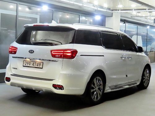 기아 더 뉴 카니발 디젤 9인승 노블레스 스페셜 사진 4