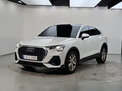 아우디 Q3 (F3) 35 TDI 스포트백