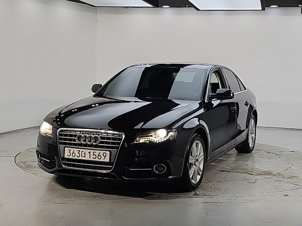 아우디 뉴 A4 2.0 TFSI