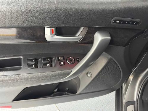 기아 뉴 쏘렌토 R 2WD 2.0 리미티드 사진 17