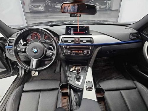 BMW 3시리즈 (F30) 320d M 퍼포먼스 에디션 사진 모두보기
