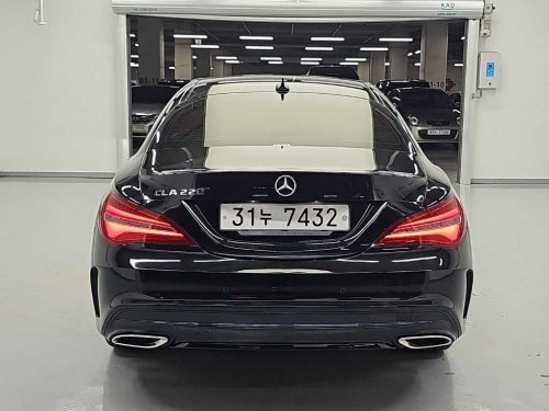 벤츠 CLA클래스 CLA 220 AMG LINE 사진 3
