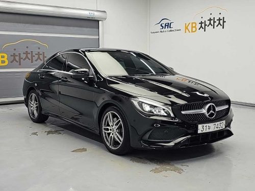 벤츠 CLA클래스 CLA 220 AMG LINE 사진 모두보기