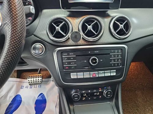 벤츠 CLA클래스 CLA 220 AMG LINE 사진 10