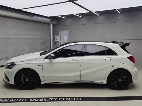 벤츠 A클래스 W176 A45 AMG 4MATIC 사진 4