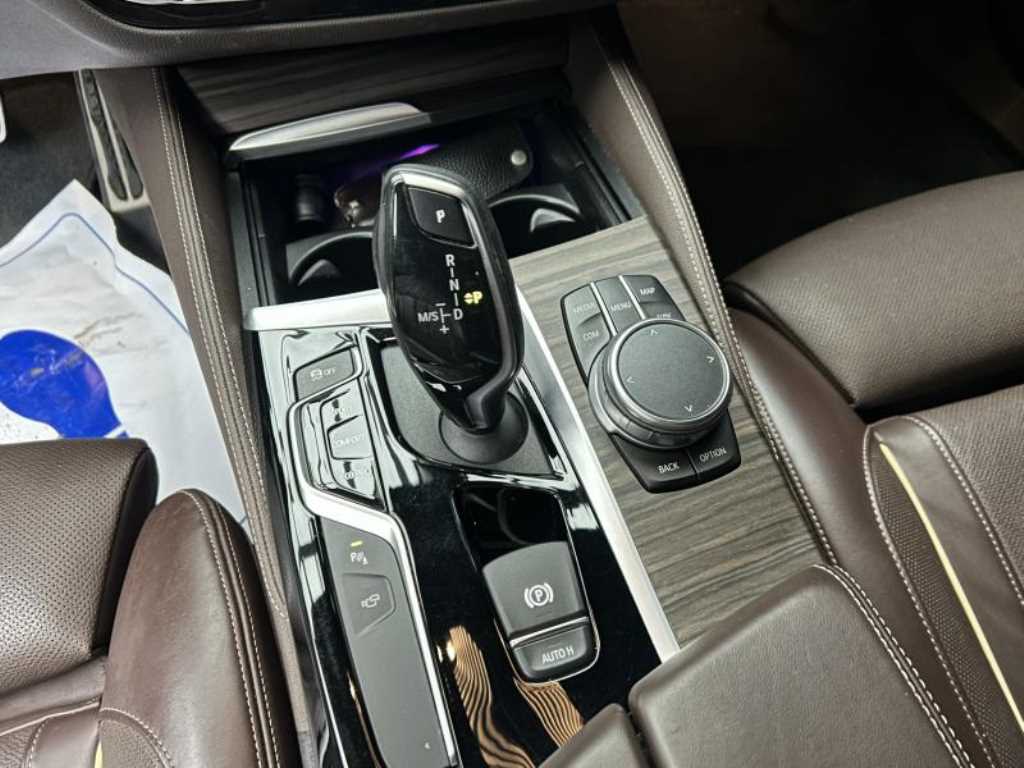 BMW 5시리즈 (G30) 530i xDrive M 스포츠 사진 10