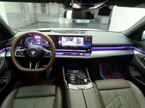 BMW 5시리즈 (G60) 520i 사진 8