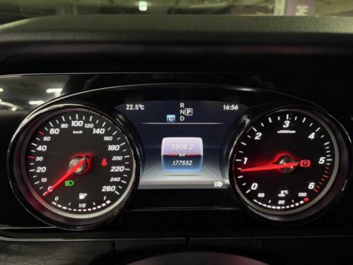 벤츠 E-클래스 W213 E220d 아방가르드 사진 6