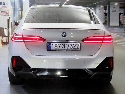 BMW 5시리즈 (G60) 520i 사진 5