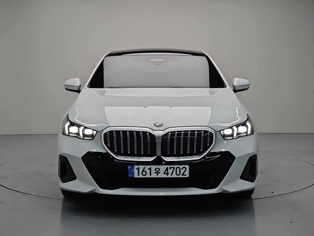 BMW 5시리즈 (G60) 523d 사진 2