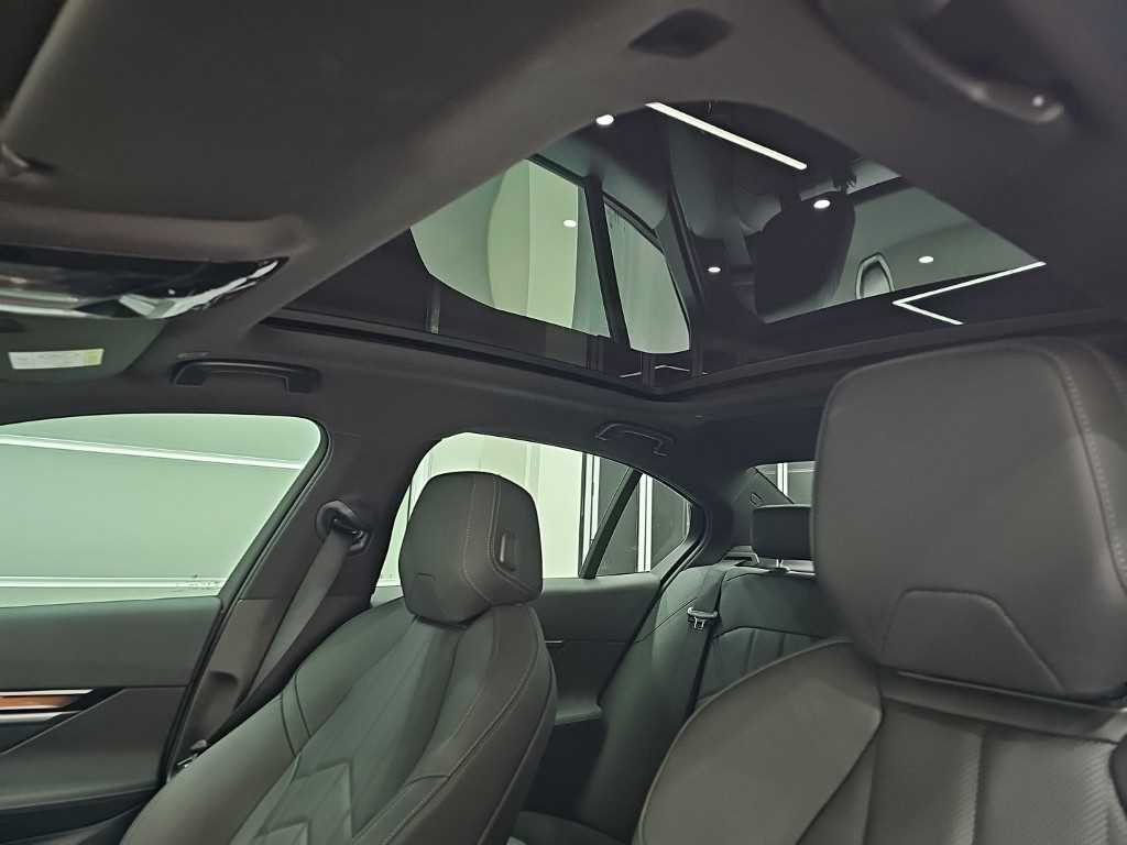 BMW 5시리즈 (G60) 523d 사진 13