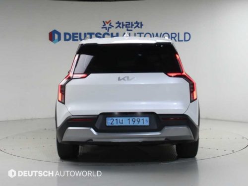 기아 EV9 롱레인지 2WD 사진 모두보기