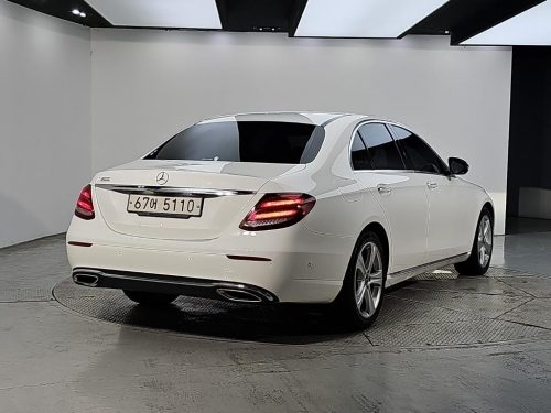 벤츠 E-클래스 W213 E200 아방가르드 사진 모두보기