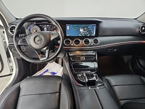 벤츠 E-클래스 W213 E200 아방가르드 사진 5