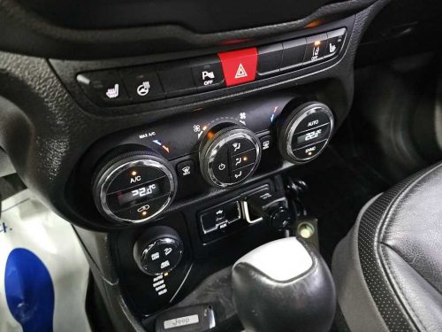 지프 레니게이드 2.4 론지튜드 사진 10