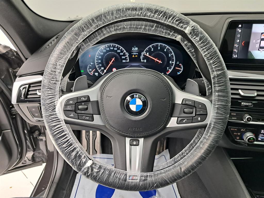 BMW 5시리즈 (G30) 530i xDrive M 스포츠 플러스 사진 7