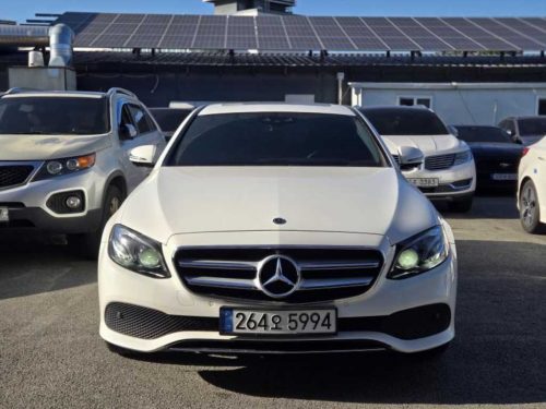 벤츠 E-클래스 W213 E300 4MATIC 아방가르드