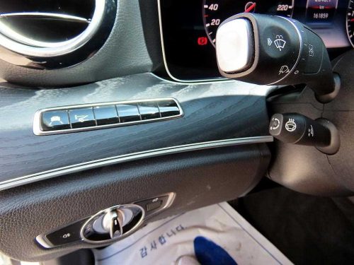 벤츠 E-클래스 W213 E300 4MATIC 아방가르드 사진 12