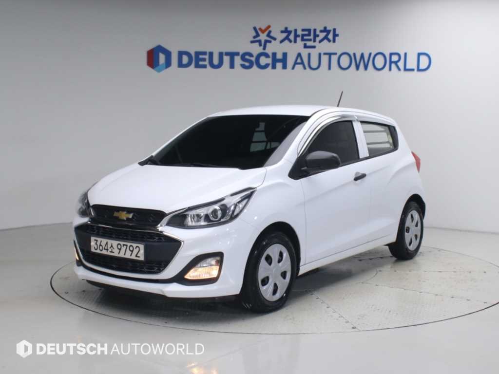 쉐보레 더뉴스파크 밴