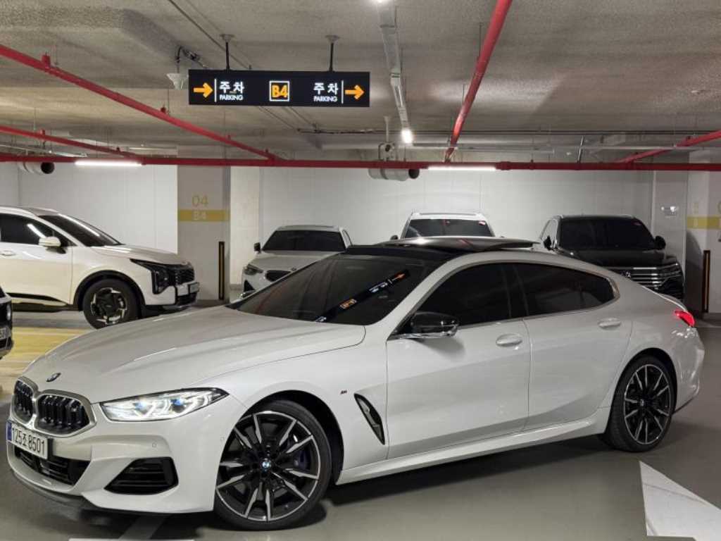 BMW 8시리즈 (G15) M850i xDrive 그란 쿠페 사진 1