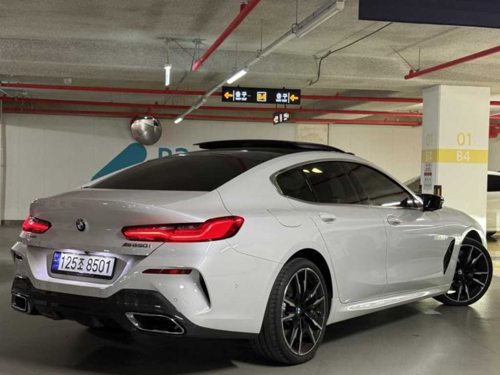 BMW 8시리즈 (G15) M850i xDrive 그란 쿠페 사진 4
