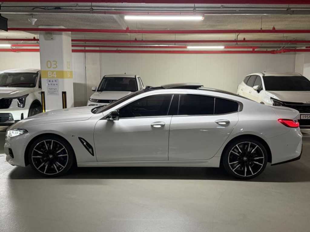 BMW 8시리즈 (G15) M850i xDrive 그란 쿠페 사진 7