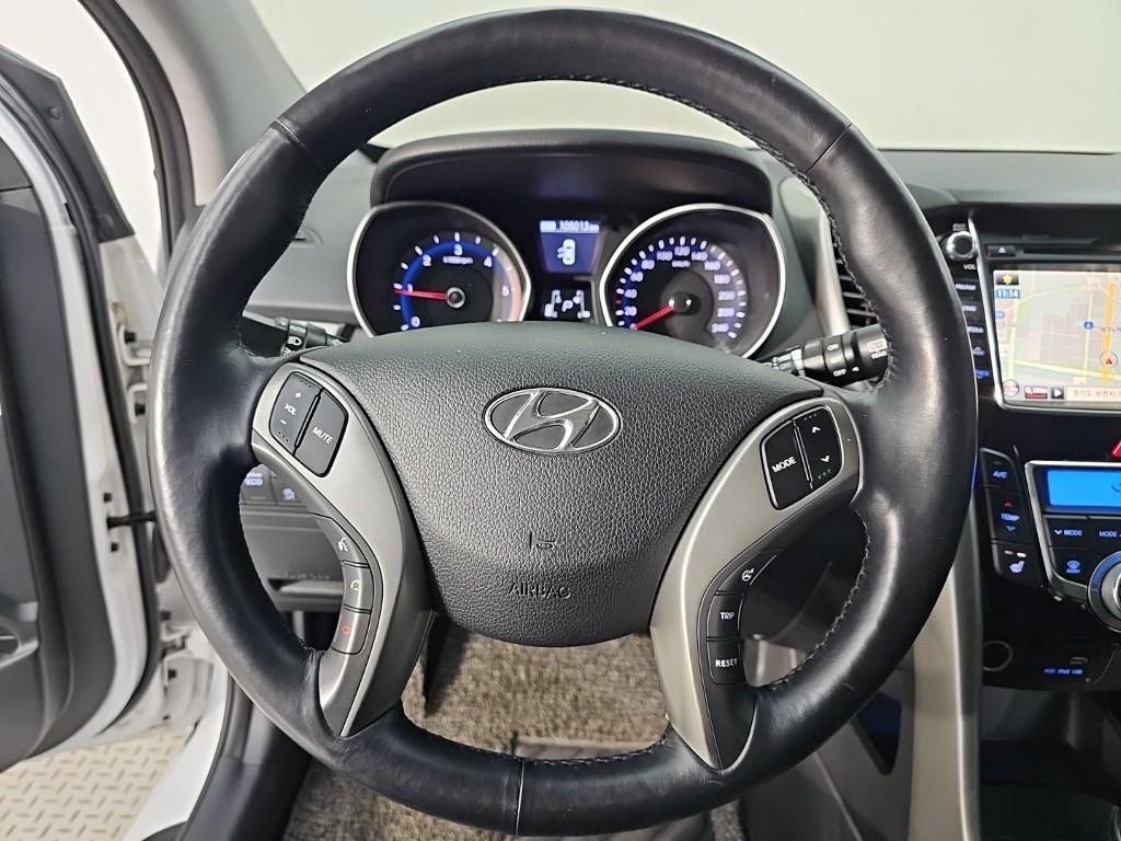 현대 더 뉴 i30 1.6 VGT PYL 사진 9