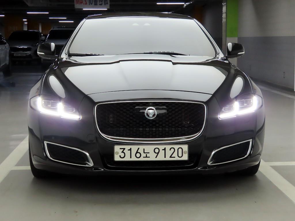 재규어 XJ (X351) 3.0D