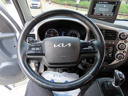 소형화물 [카고]더뉴봉고3 4WD 1.0톤 킹캡 장축 사진 9