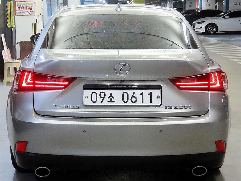 렉서스 뉴IS200t 슈프림 사진 5