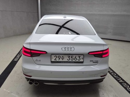 아우디 A4 (B9) 30 TDI 콰트로 사진 3
