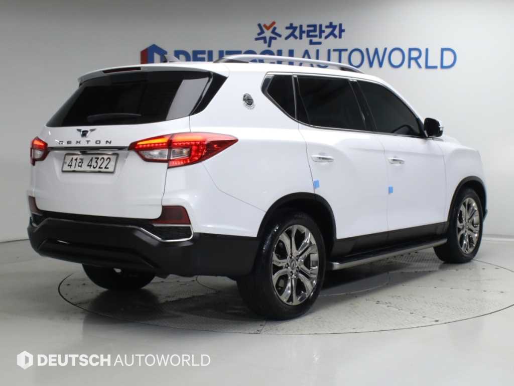 KG모빌리티(쌍용) G4렉스턴 디젤 2.2 4WD 사진 2