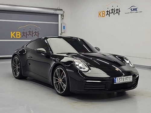 포르쉐 911(992) 카레라 4 사진 모두보기