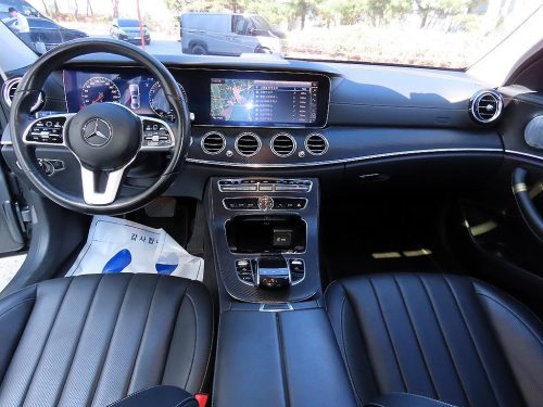 벤츠 E-클래스 W213 E300 4MATIC 아방가르드 사진 모두보기