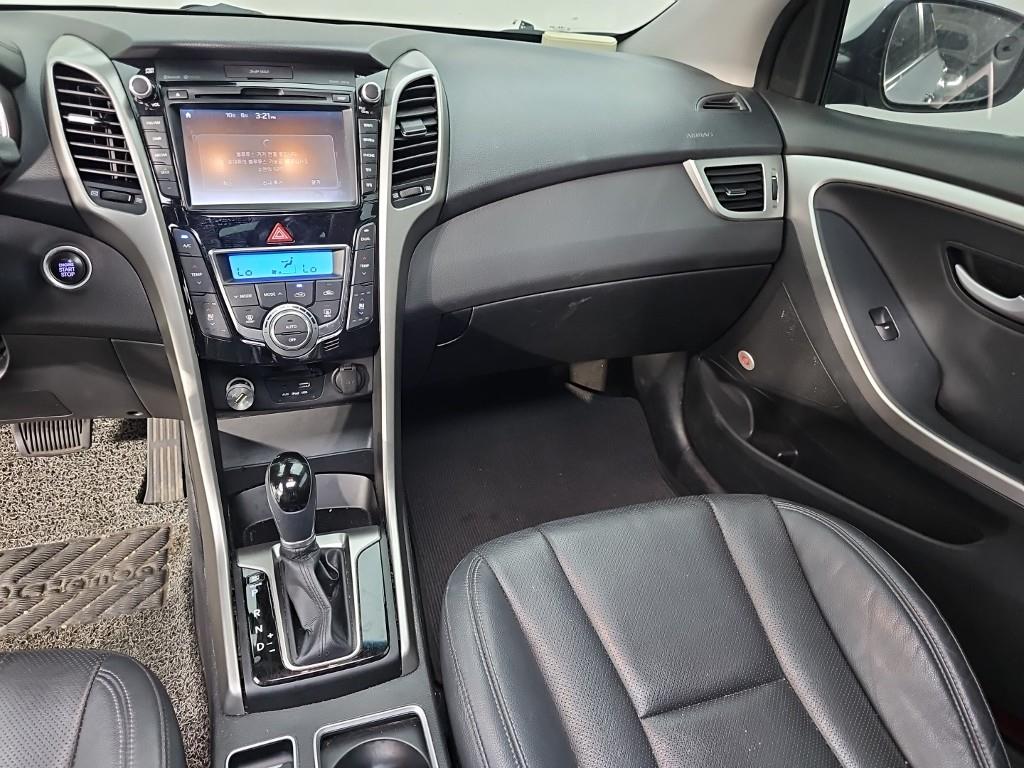현대 더 뉴 i30 1.6 VGT PYL 사진 10