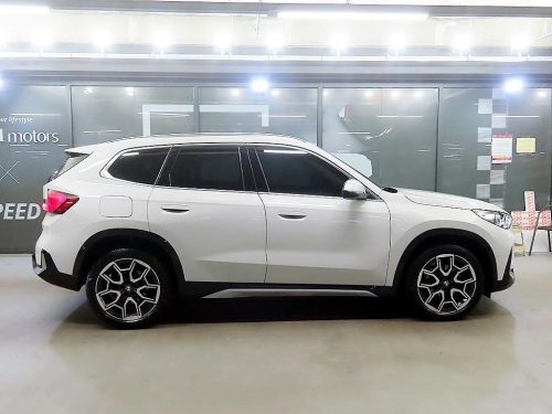 BMW X1 (U11) xDrive 20i xLine 사진 3
