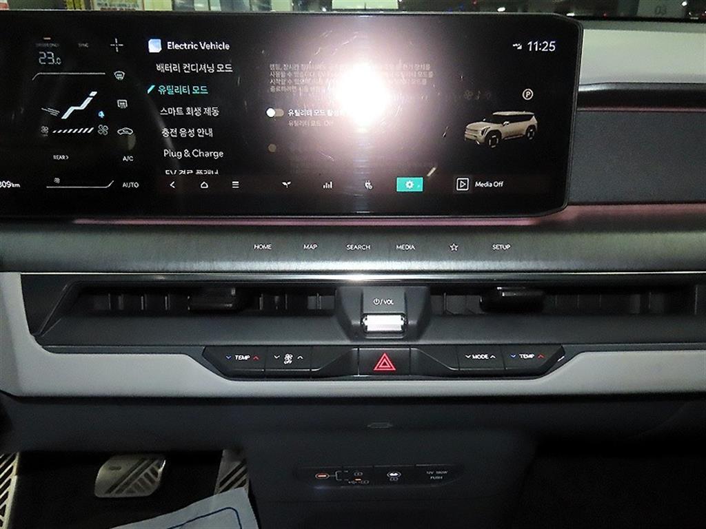 기아 EV9 롱레인지 2WD 사진 11