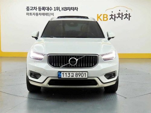 볼보 XC40 B4 AWD 인스크립션