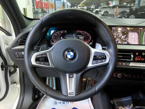 BMW 1시리즈 (F40) 120i M 스포츠 사진 8