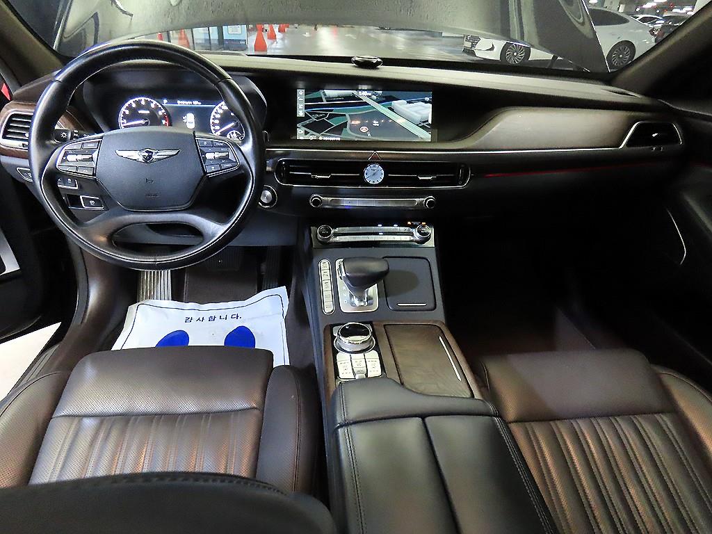 제네시스 G90 3.3 T AWD 사진 10