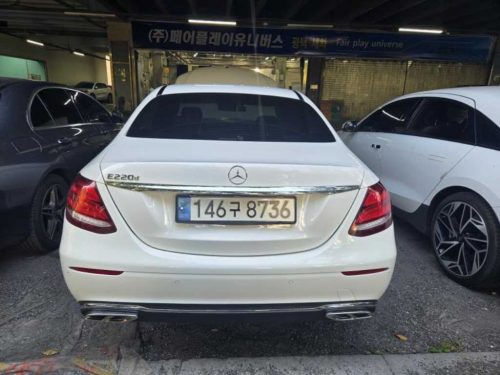 벤츠 E-클래스 W213 E220d 아방가르드 사진 3