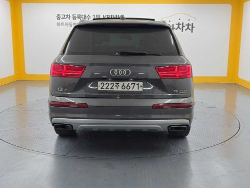 아우디 Q7 (4M) 45 TFSI 콰트로 사진 3