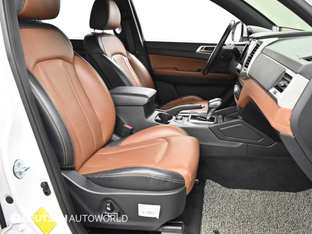 KG모빌리티(쌍용) 렉스턴 스포츠 칸 디젤 2.2 4WD 사진 10